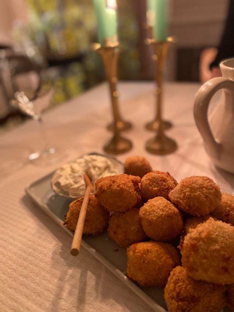 Sprøde arancini med dip